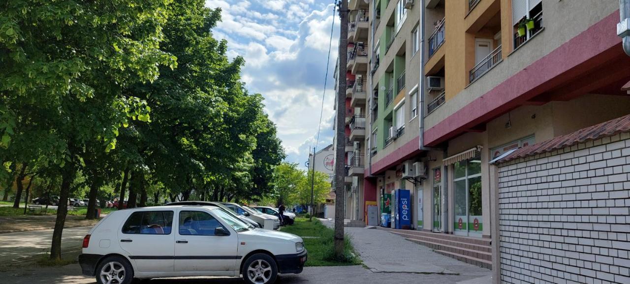 Apartman Studio Niki Subotica Exteriér fotografie