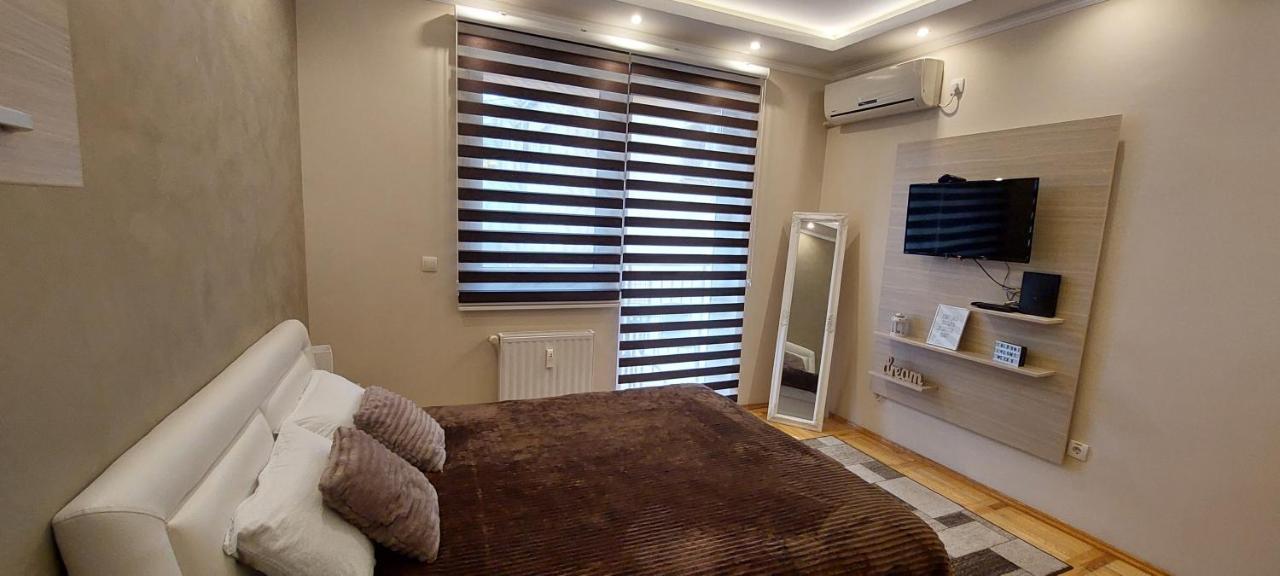 Apartman Studio Niki Subotica Exteriér fotografie